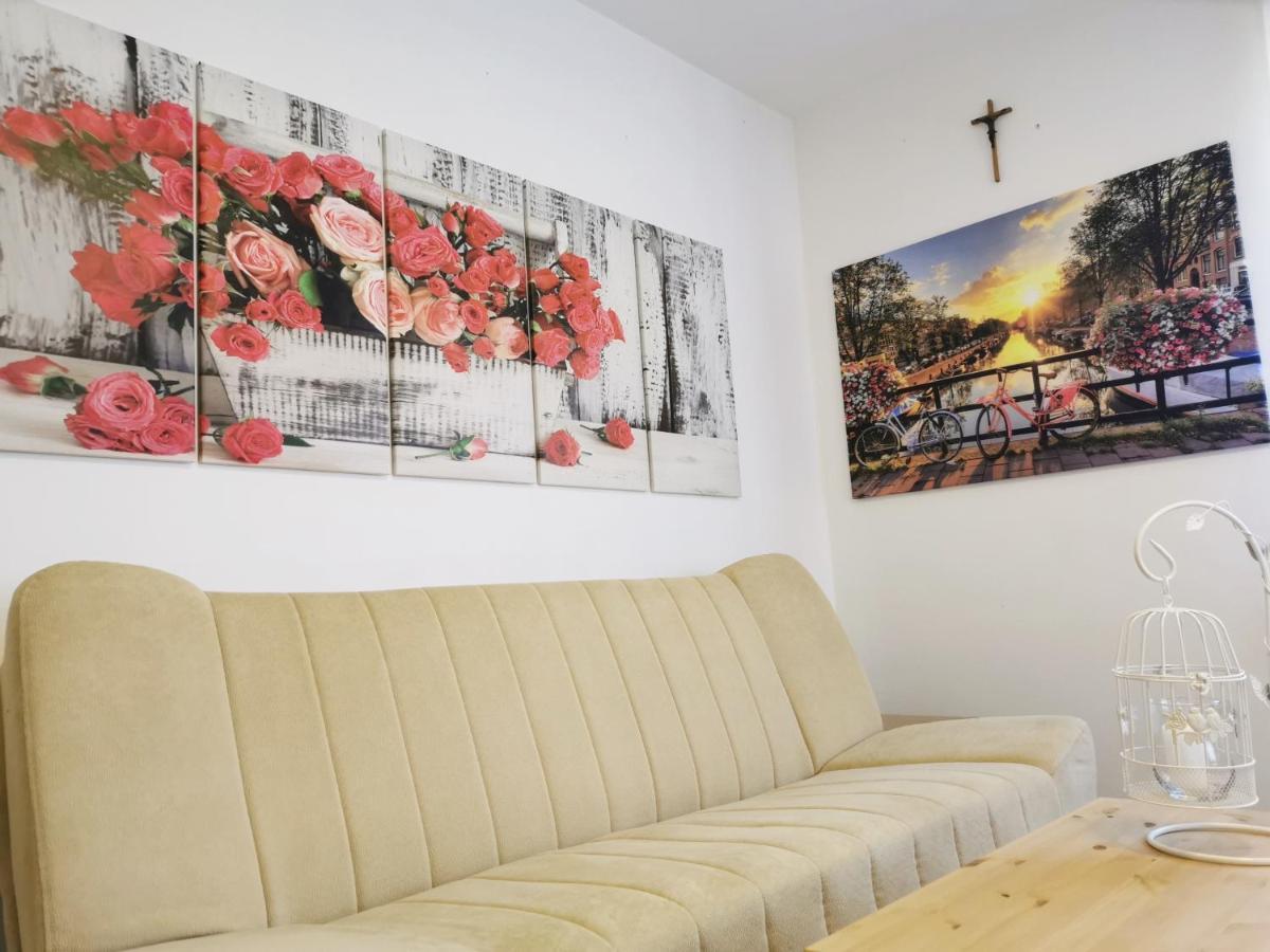 Urlaub Fuer Die Seele - Erholung Pur In Der Natur - Ferienhaus Mit Infrarotkabine & Relax-Raum Rucmanci Ngoại thất bức ảnh