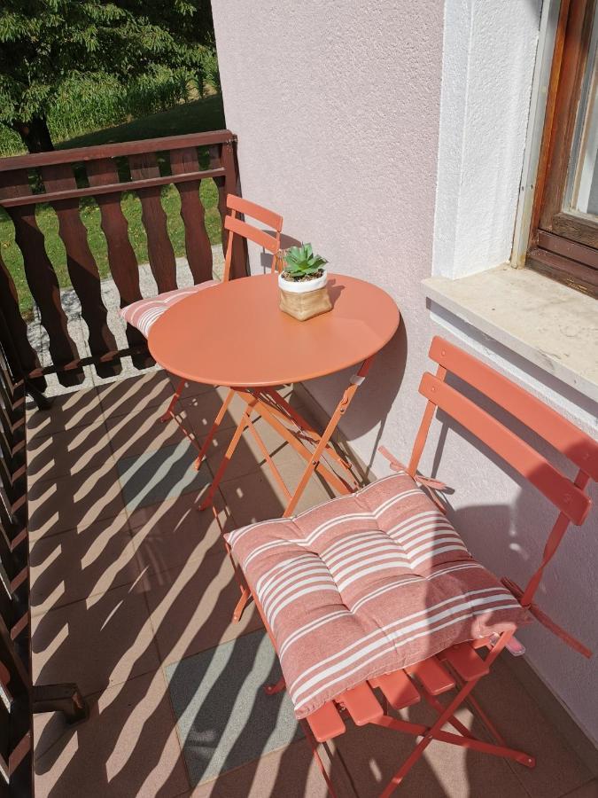 Urlaub Fuer Die Seele - Erholung Pur In Der Natur - Ferienhaus Mit Infrarotkabine & Relax-Raum Rucmanci Ngoại thất bức ảnh